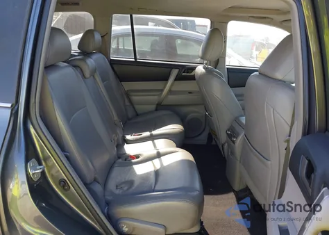 2011 Toyota Highlander Se V6 из США, поврежденный, VIN 5TDBK3EH0BS066826